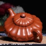 宜兴紫砂壶丨合菱壶_泥料：大红袍_容量：320cc