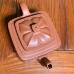 宜兴紫砂壶丨菱花魁方_泥料：降坡泥_容量：300cc