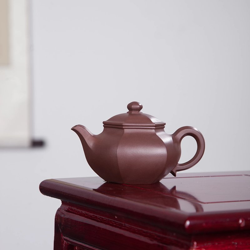 宜兴紫砂壶丨六方莲子_泥料：紫泥_容量：260cc
