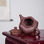 宜兴紫砂壶丨六方莲子_泥料：紫泥_容量：260cc