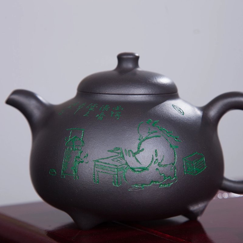 宜兴紫砂壶 | 乳鼎_泥料：紫泥捂灰_容量：380cc