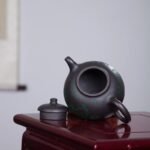 宜兴紫砂壶 | 乳鼎_泥料：紫泥捂灰_容量：380cc