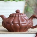 宜兴紫砂壶 | 小合菱壶_泥料：紫泥_容量：200cc