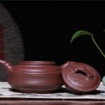 宜兴紫砂壶 | 双线竹鼓_泥料：紫泥_容量：330cc