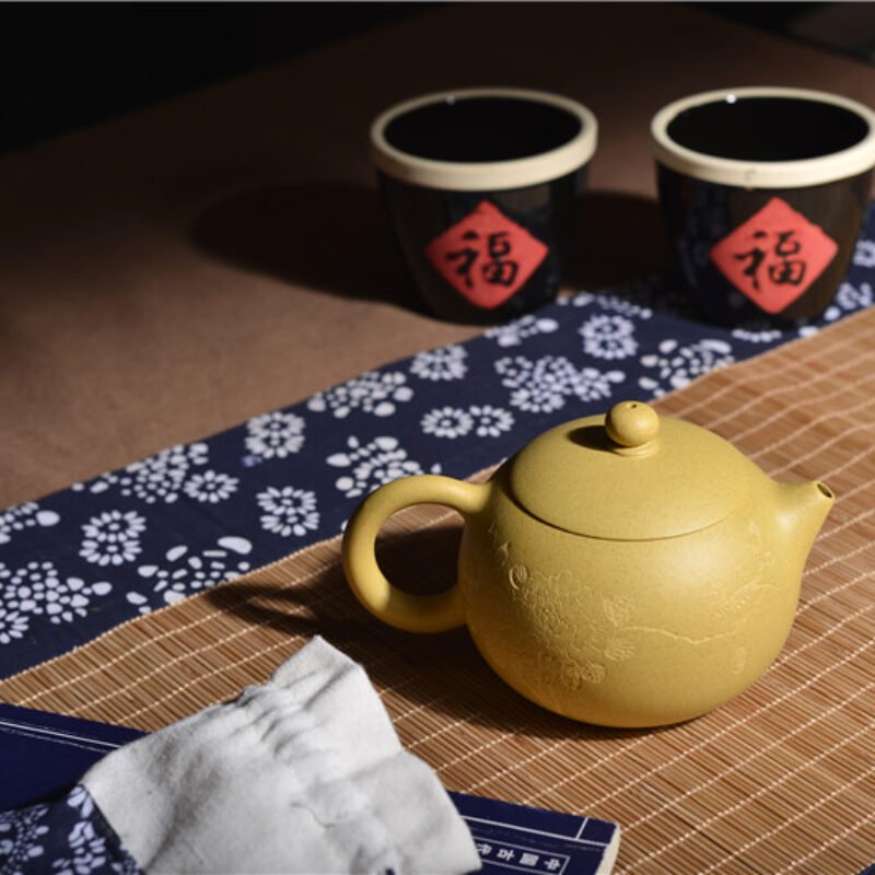 宜兴紫砂壶 | 西施_泥料：段泥_容量：280cc