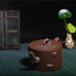 宜兴紫砂壶 | 松桩_泥料：老紫泥_容量：330cc