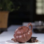 宜兴紫砂壶 | 菱花_泥料：底槽青_容量：230cc