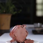 宜兴紫砂壶 | 四方腰线_泥料：紫泥_容量：250cc