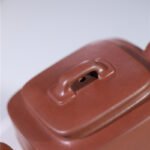 宜兴紫砂壶 | 四方腰线_泥料：紫泥_容量：250cc