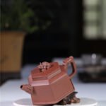 宜兴紫砂壶 | 威震八方_泥料:底槽青_容量：280cc