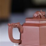 宜兴紫砂壶 | 威震八方_泥料:底槽青_容量：280cc
