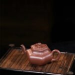 宜兴紫砂壶 I 六方花蕾_泥料：紫泥_容量：300cc