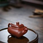 宜兴紫砂壶 I 四方传炉_泥料：紫泥_容量：260cc